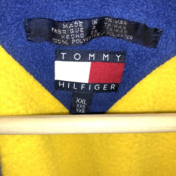 ‼️Sold‼️VTG Tommy Hilfiger Fleece Pullover 1/4 zip - Picture 2 of 5
